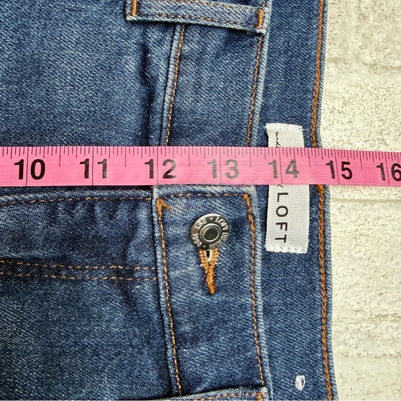 Ann Taylor Loft The Slim Blue Jeans Front Seams Down Legs EUC 8 - Picture 8 of 10